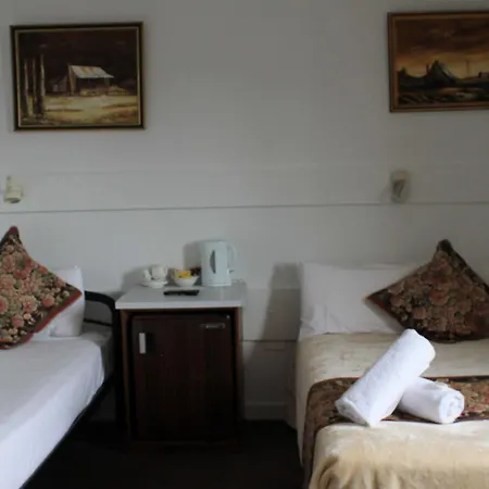 Commercial Hotel Nambour-3