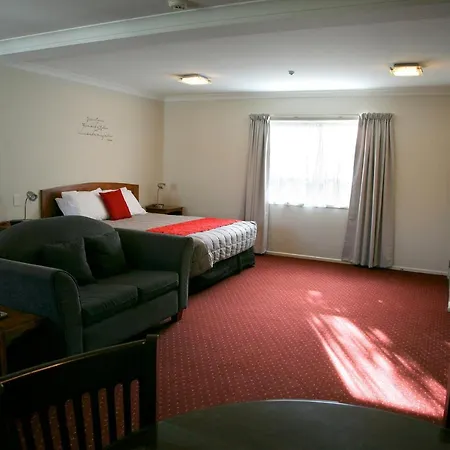 Touchwood Motor Lodge-2