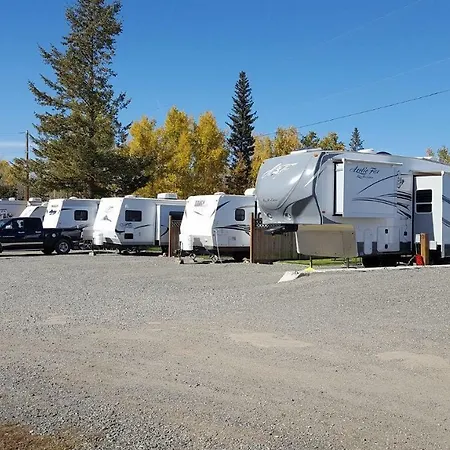 100 Mile Motel & Rv Park-3