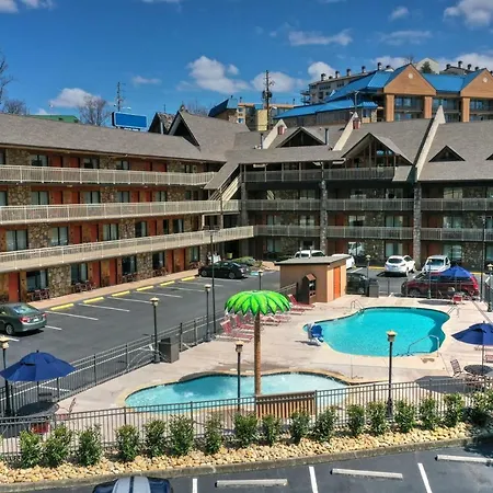 Crossroads Inn & Suites-3
