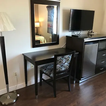 Manhattan Inn & Suites-3