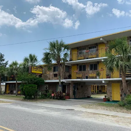Dewitt Rooms & Cottages-3