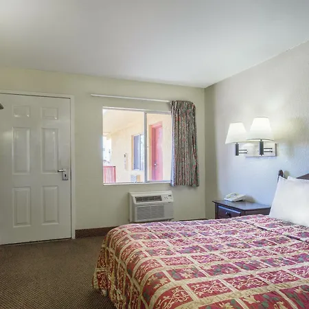 Knights Inn Mesa-3