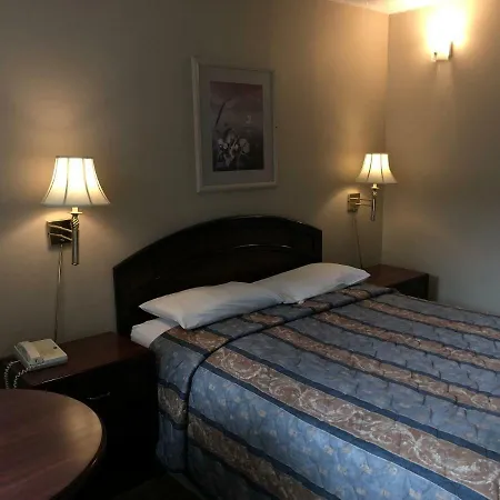 Travellers Inn-3