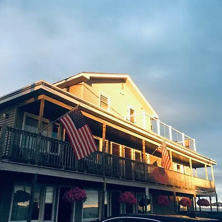 The Skylark Beach Inn-3