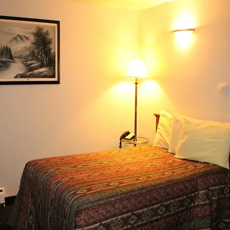 Tel Star Motel-2