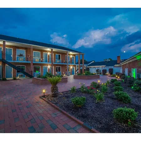 Winton Inn & Suites-3