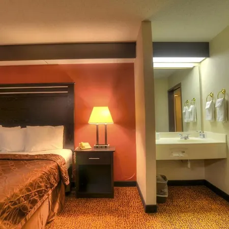 Smoky Mountain Inn & Suites-2