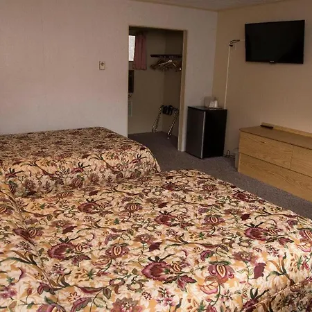 Brookside Motel & Cabins-2