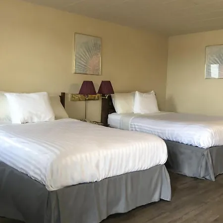 Knights Inn Fort Erie-2