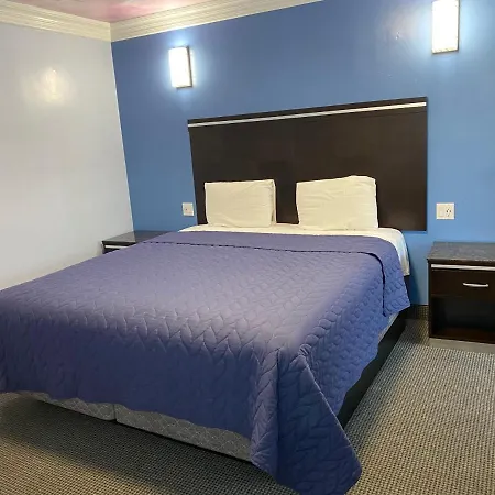 Golden West Manor Motel-3