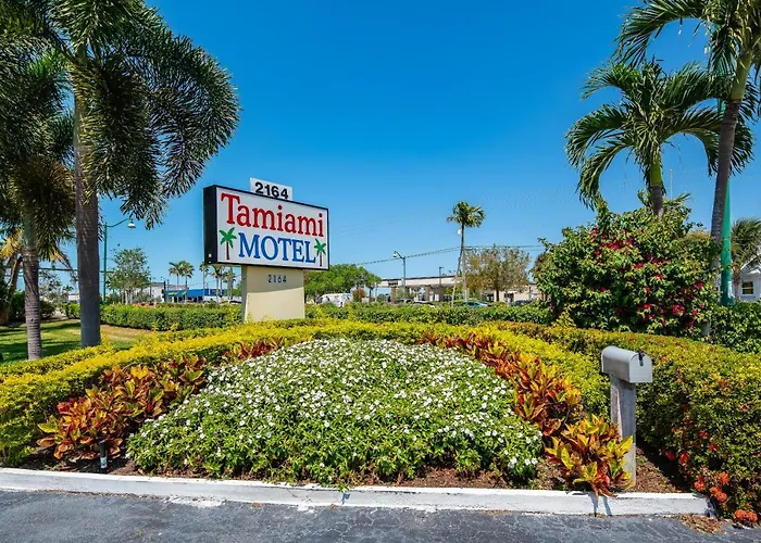Tamiami Motel Naples