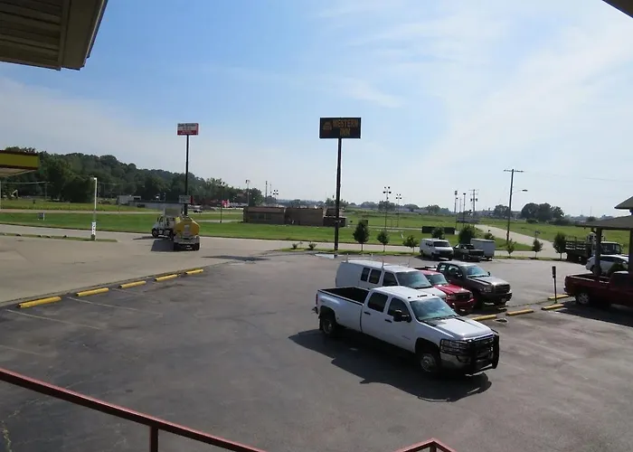 First Western Inn Caseyville
