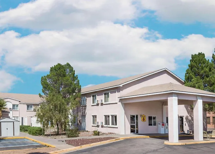Super 8 By Wyndham Socorro Motel