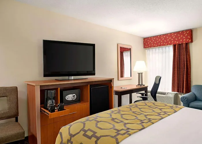 Baymont By Wyndham North Dartmouth Fall River