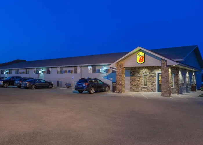 Super 8 By Wyndham Kearney Motel