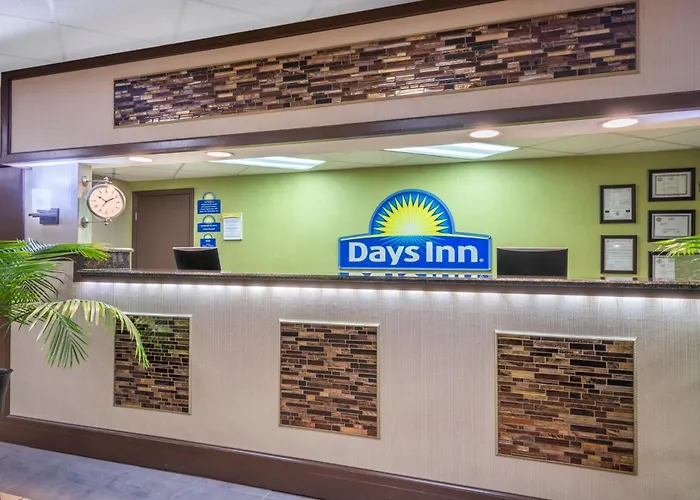 Days Inn By Wyndham Knoxville East