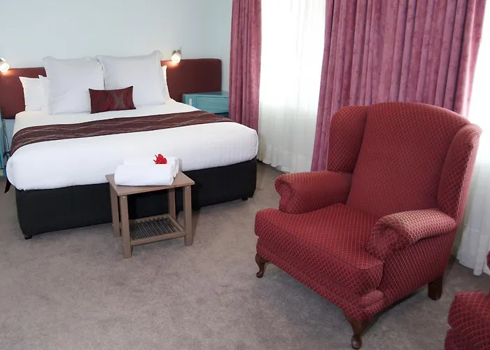 Surestay Hotel By Best Western The Clarence On Melville Albany