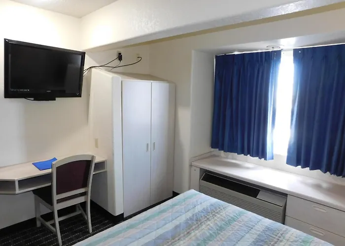 Travelodge By Wyndham Chadron