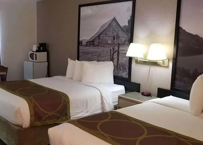 Super 8 By Wyndham Pincher Creek Ab