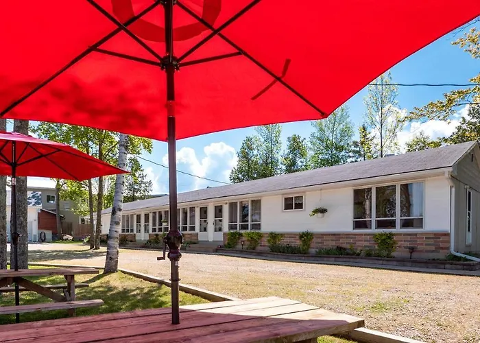 Bel Air Cottages And Motel Sauble Beach