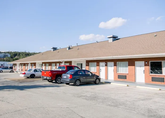 Exclusive Quarters Motel Cleveland