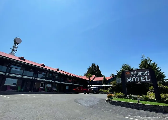 Schooner Motel Tofino