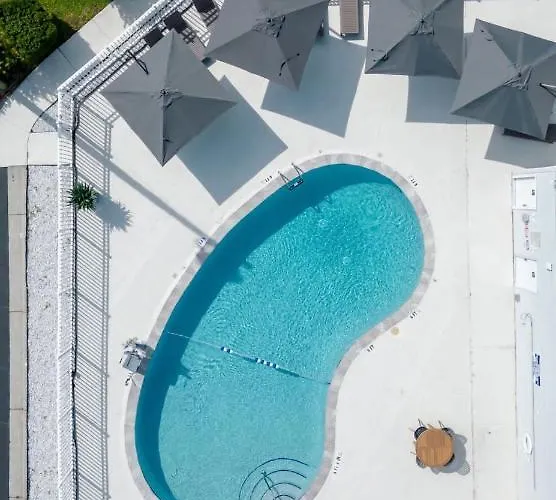 Golden Isles Inn & Suites Brunswick