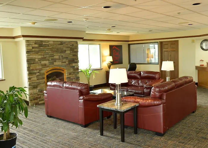 Baymont Inn & Suites By Wyndham Lincoln Ne