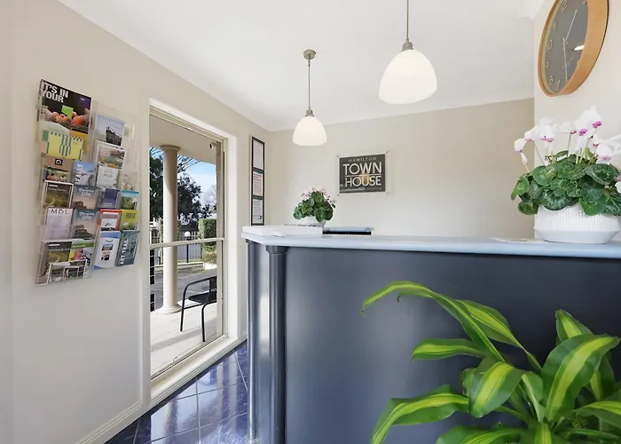 Hamilton Townhouse Motel