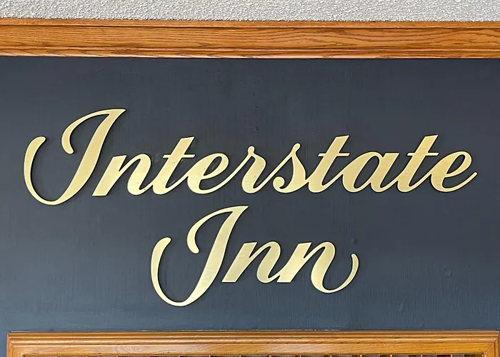Interstate Inn Roland