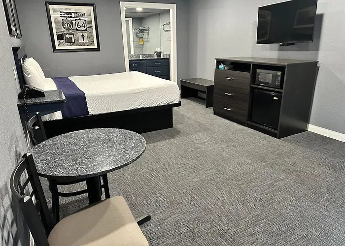 Interstate Inn Roland