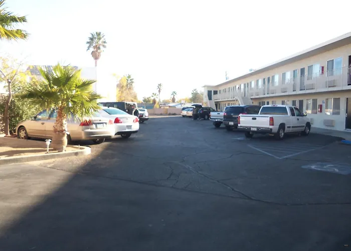 Super 8 By Wyndham Ridgecrest Motel