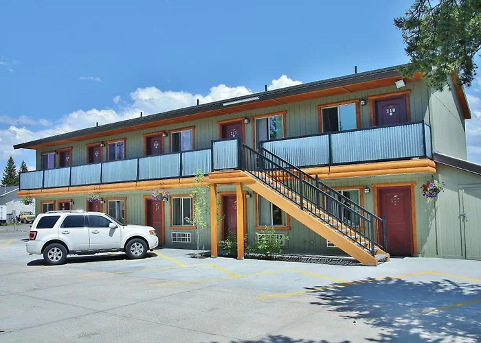 Moose Creek Inn West Yellowstone