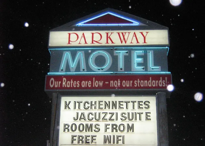 Parkway Motel & European Lodges Pincher Creek