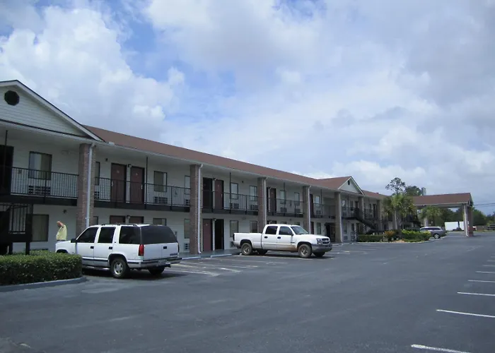 Western Inn & Suites Douglas