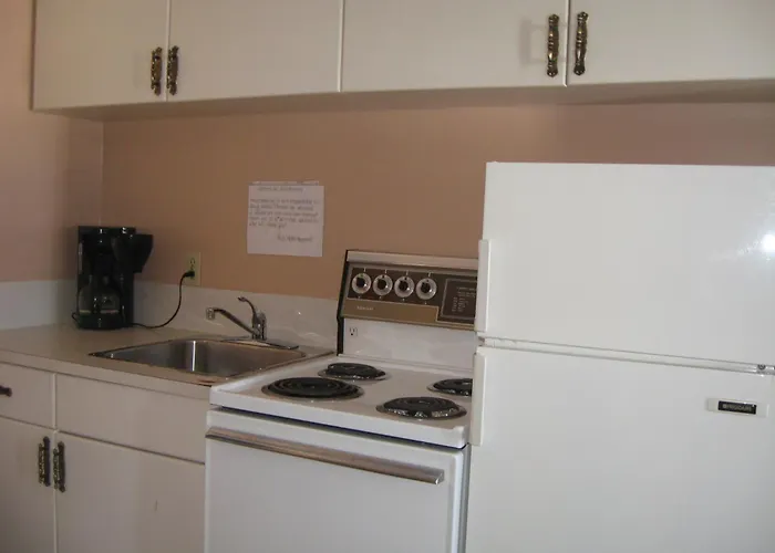 Pals Motel And Rv Park Medicine Hat