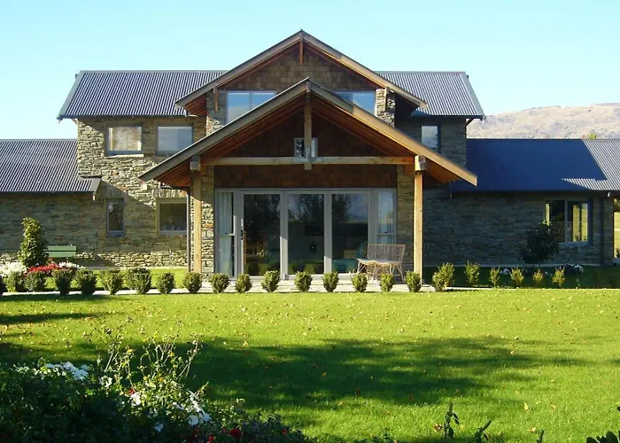 Golfcourse Road Chalets And Lodge Wanaka