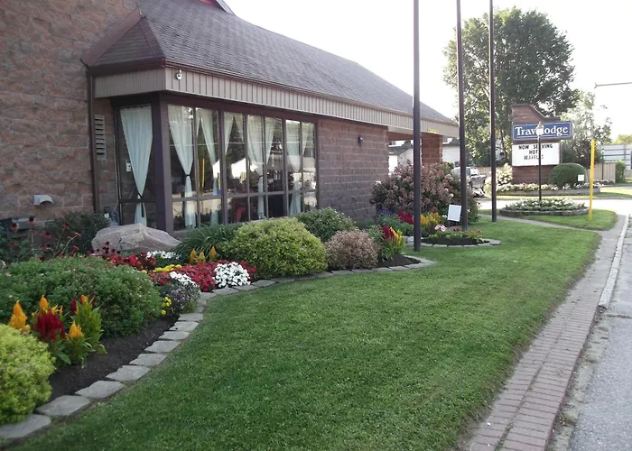 Travelodge By Wyndham North Bay Lakeshore