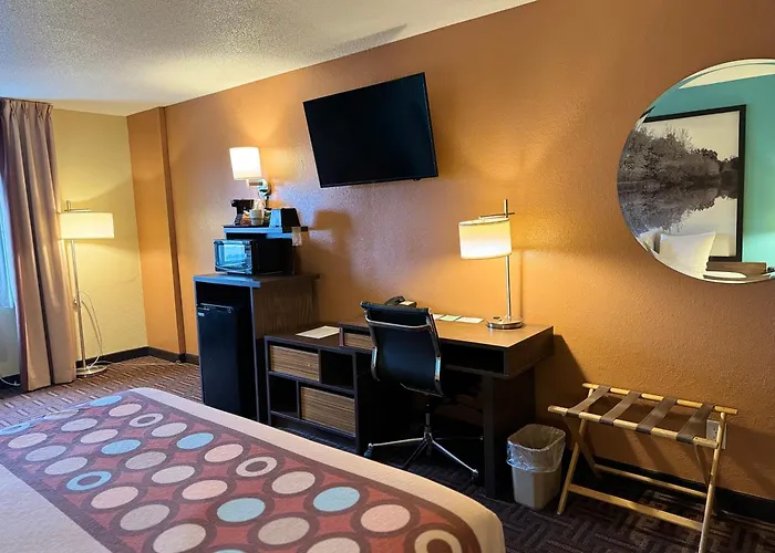 Super 8 By Wyndham Mount Vernon, Il