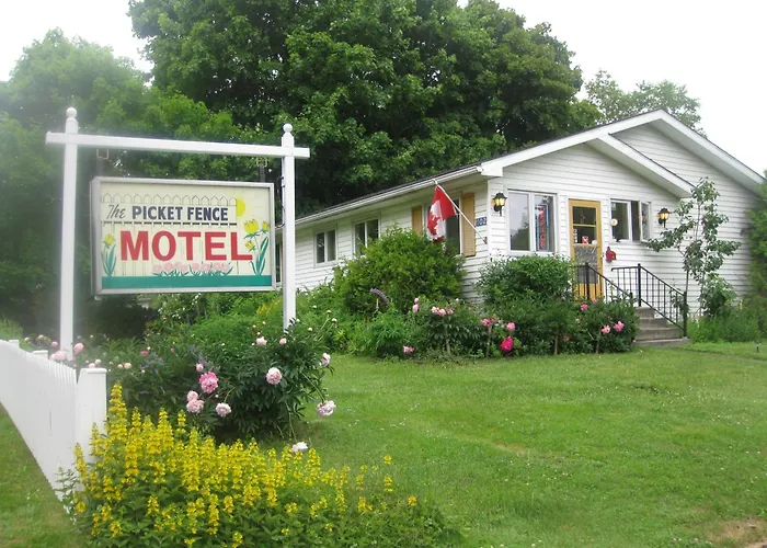 Picket Fence Motel St. Andrews By The Sea