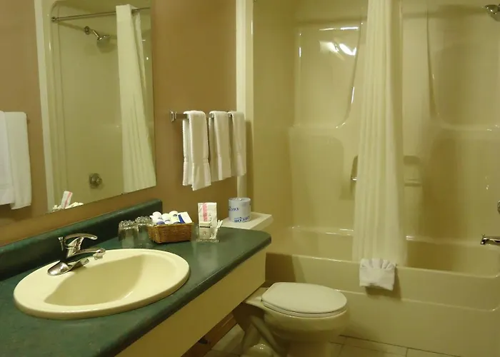 Canway Inn & Suites Dauphin