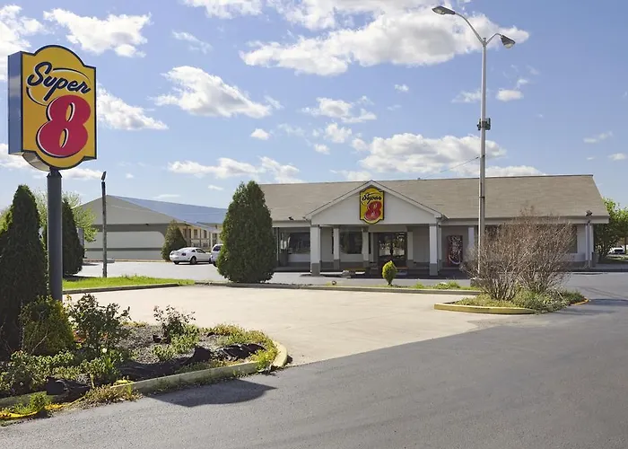 Super 8 By Wyndham Monteagle Tn Motel