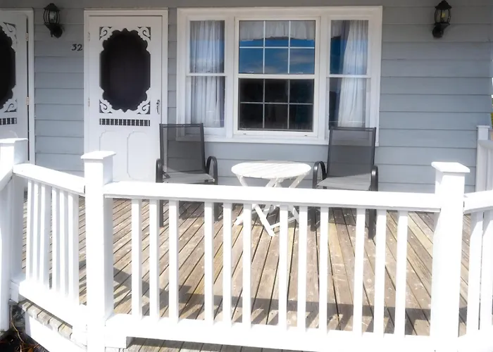 Telegraph House Motel Baddeck