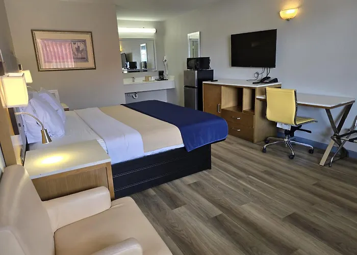 Americas Express Inn South Hill