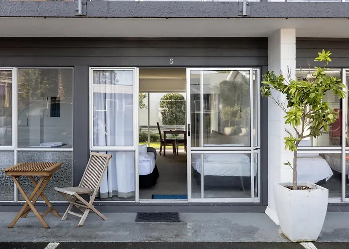 Roselands Motel Tauranga