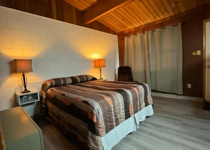 Ace Crown Motel Medicine Hat