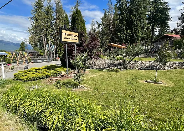 The Valley View Cabins And Event Center Creston