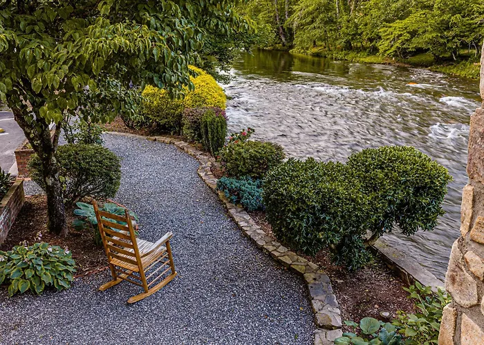 Rivers Edge Motel Cherokee