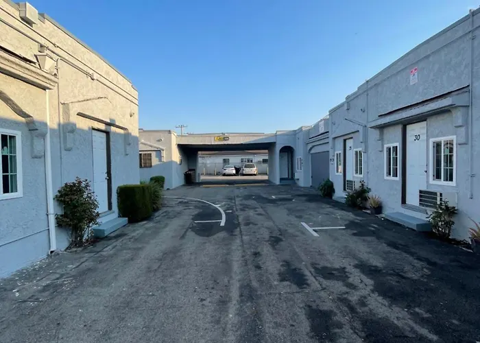 Monterey Motel Long Beach